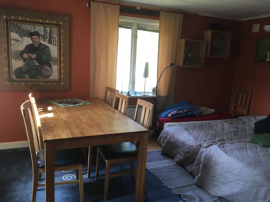 Dubbelsäng på nedervåningen