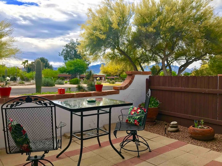 Green Valley Mountain View Desert Oasis Condominiums for Rent in