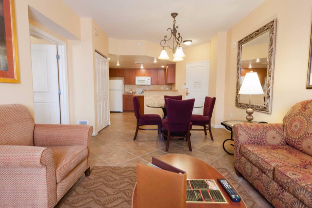 Living Room/Dining Area