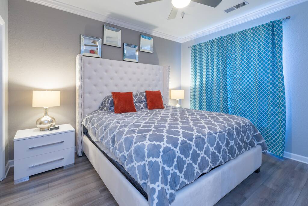 King Size Bed With Plush Euro Sofa Sleeper