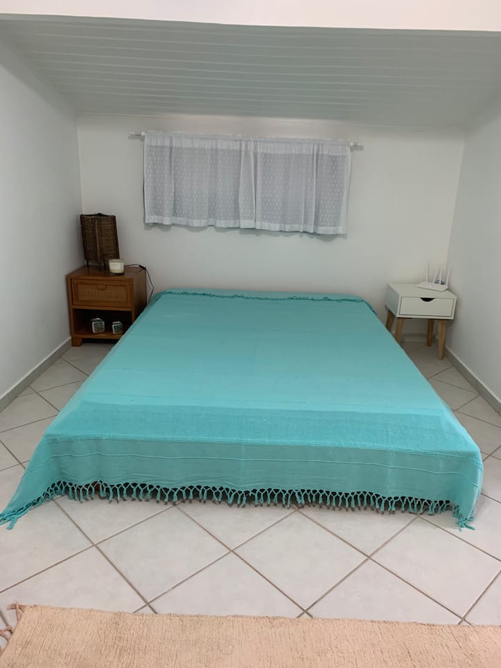 SUITE 1 queensize bed 