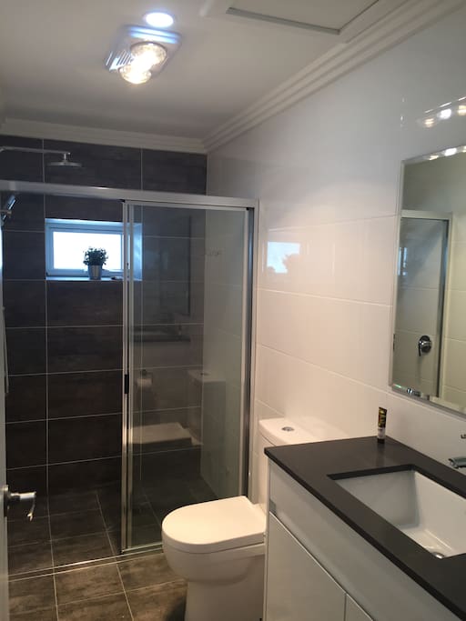 Large new Ensuite