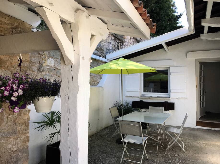 Le coin extérieur déjeuner et diner