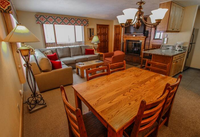 'Streamside at Vail - Cedar Condo