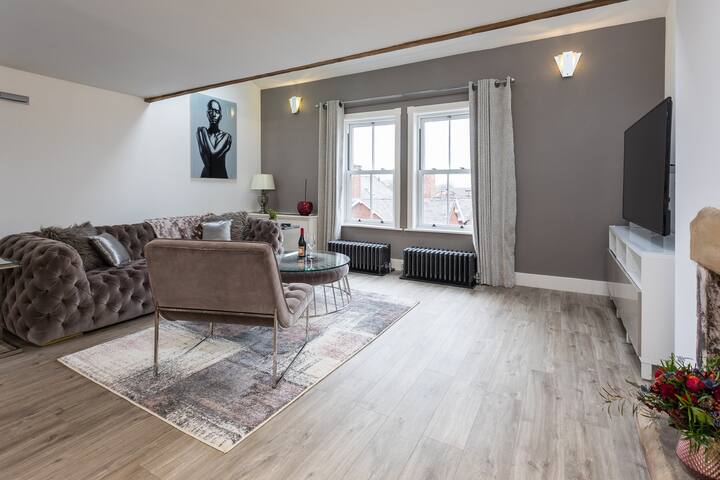 Rooftop Penthouse Sale gallery image 2