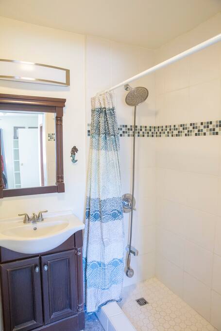 downstairs full bath