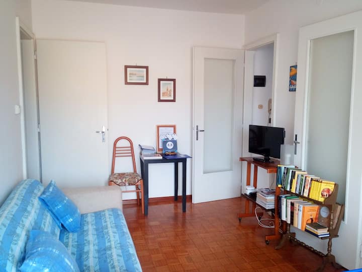 Obývačka s rozkladacou pohovkou