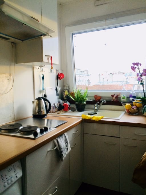 nice kitchen for good times & meals