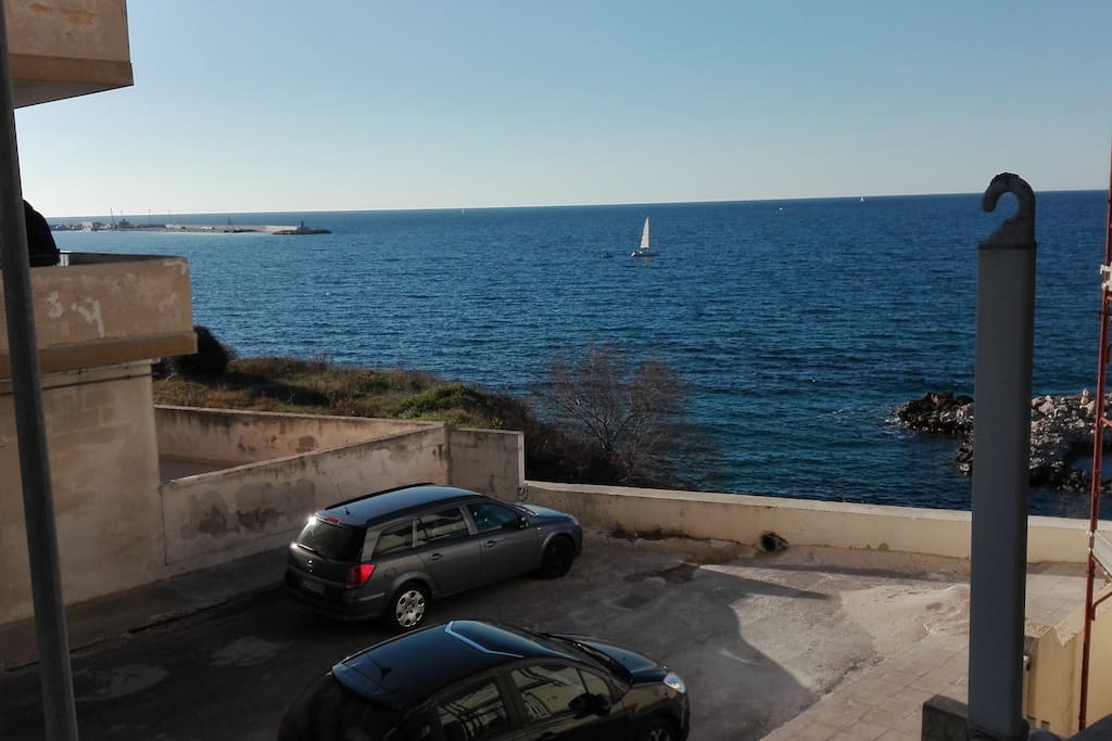 Parcheggio sotto casa