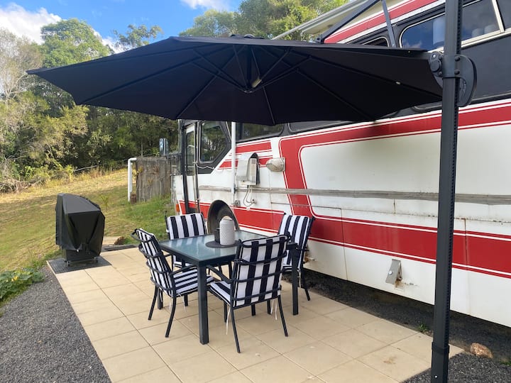 Pinbarren Bus Pomona (Noosa Hinterland) Campers/RVs for Rent in