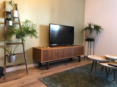 Popular Airbnb listing: Cosy apartment near centre of Bruges in Brugge