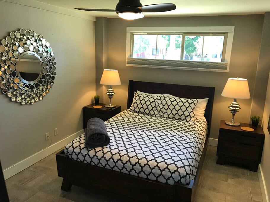 bedroom w/ cozy queen size bed