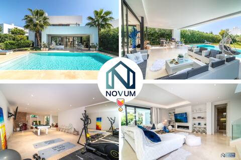 Remarkable 5-BDRM Villa - Heated POOL & GYM