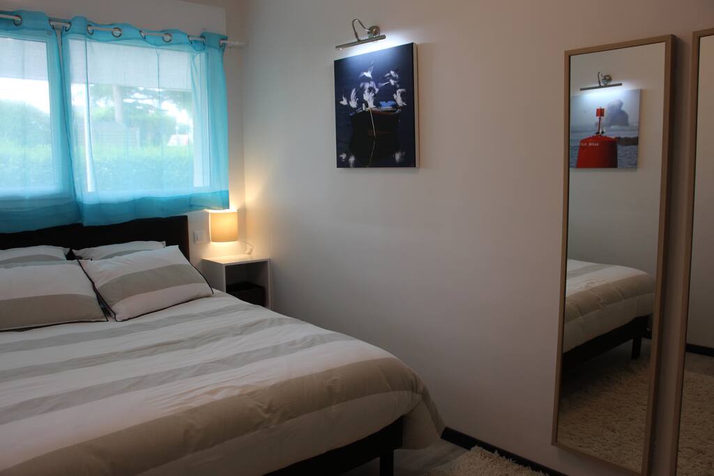 Chambre avec lit 160x200