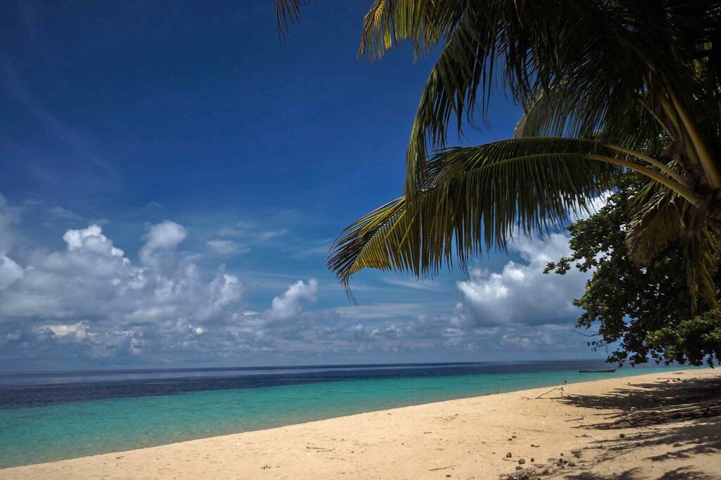 Ay island beach