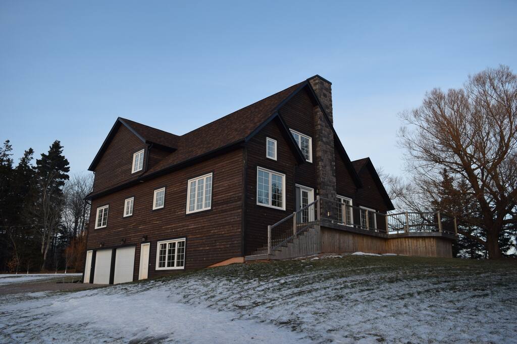 Exterior of Oyster Bed Chalet in winter