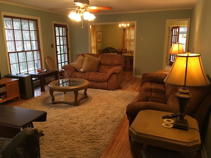 10 Best Airbnb Vacation Rentals In Tupelo, Mississippi Updated 2024