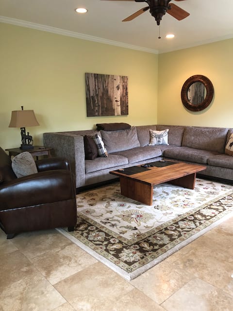 Top performing Airbnb: The Cottages at Banner Elk Unit 22 in Banner Elk