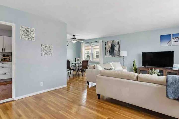 Rockaway 3 Bedroom Suite By The Sea. - Long Beach, NY