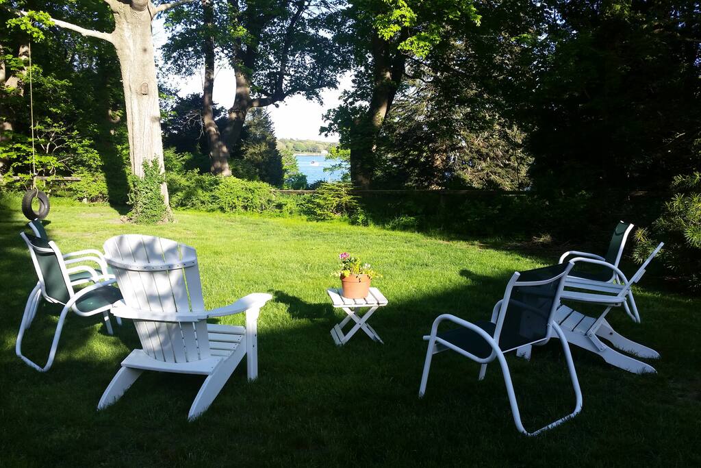 Relax, read a book, enjoy the harbor breezes!