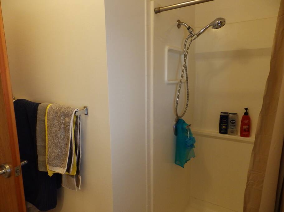 a private bath in the room