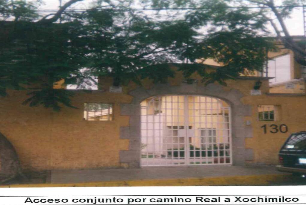 Acceso por Camino Real a Xochimilco