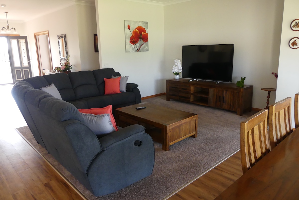 Successful Airbnb property: Diane’s Retreat, Farm Stay in Rural City Of Benalla
