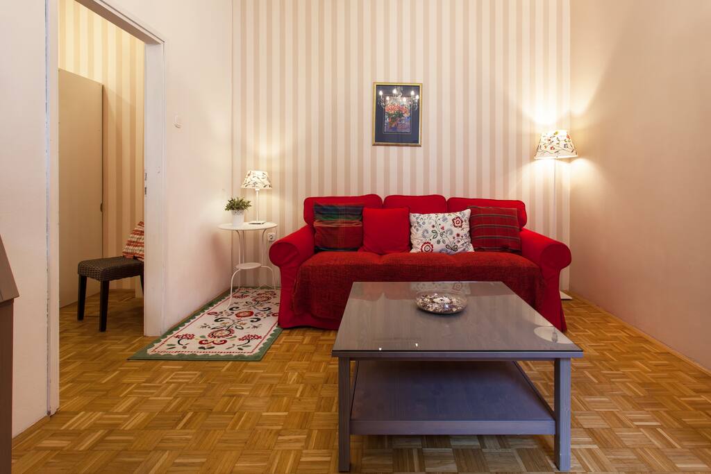 Living room with bed sofa (200cm x 200cm)