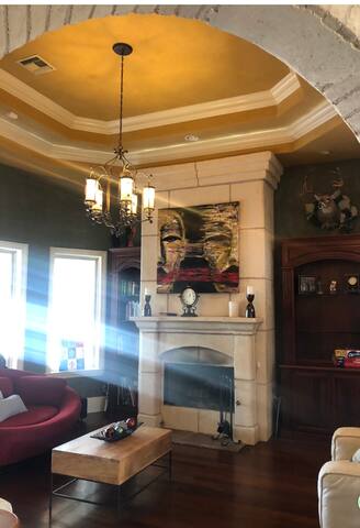 The Louis XIV Mansion gallery image 4