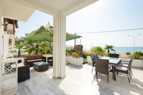 BEACH FRONT VILLA