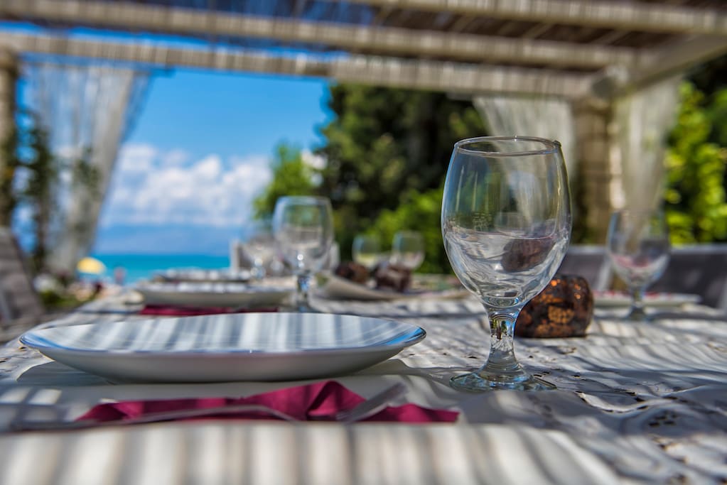 Outdoor Dinning Area