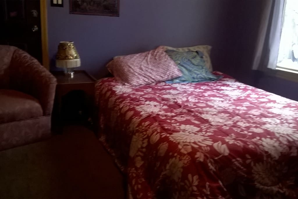This is the current queen bed in there now