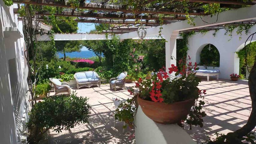 Otranto Villa sul mare stunning sea front Villa gallery image 2