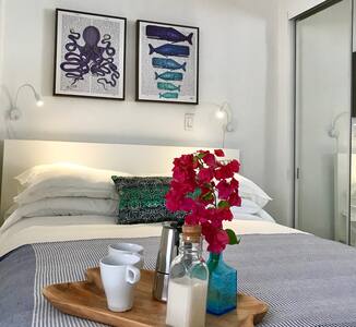 Quiet and spacious beach apartment