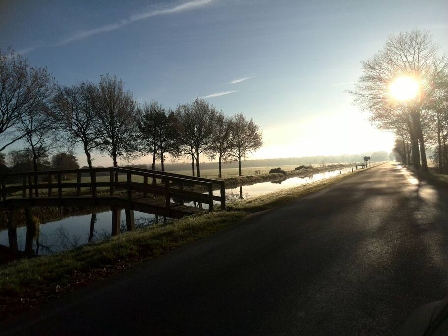 Langs de vaart vanuit Drachten.
