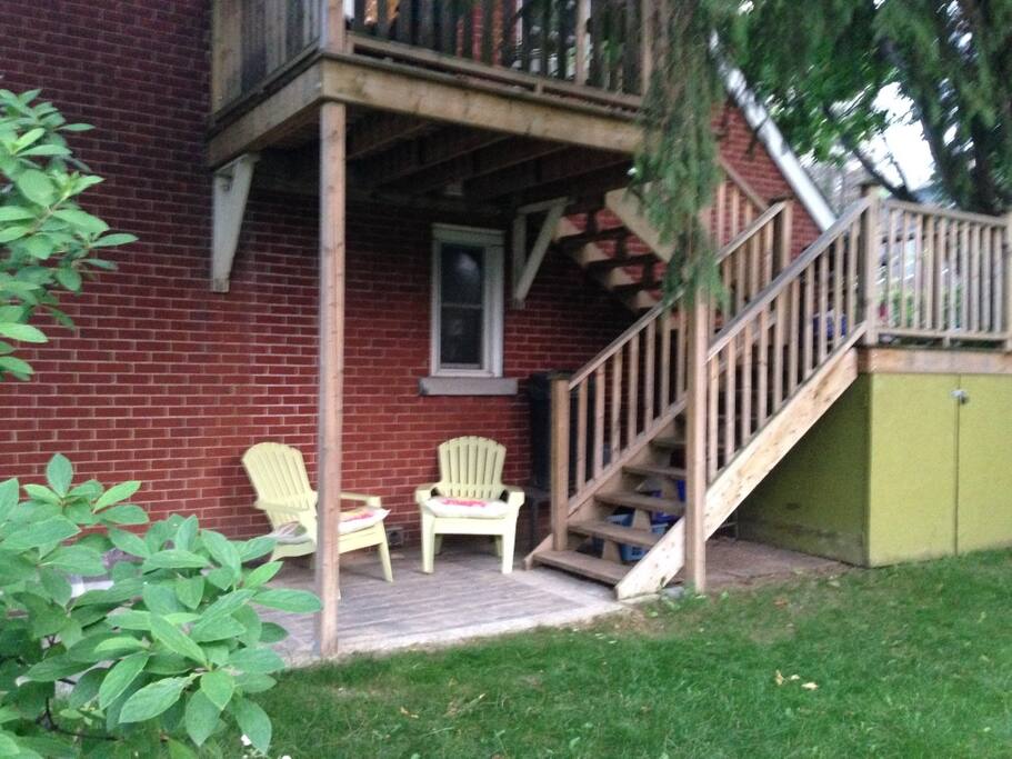 private patio, deck, BBQ and entrance