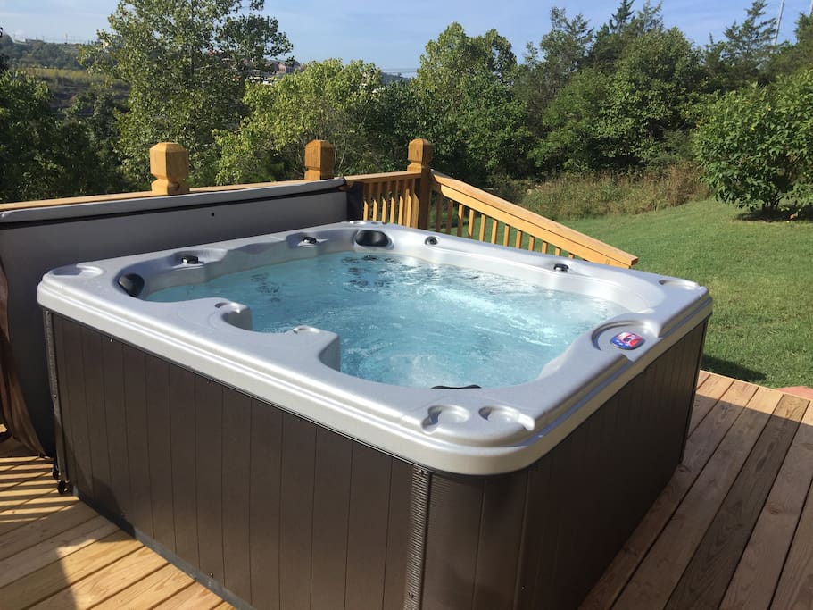 Relax and Enjoy - Hot Tub!