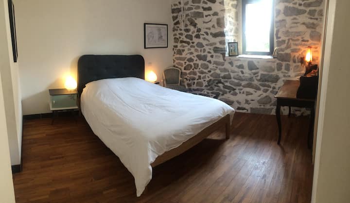 ห้องนอน 1 ชั้นล่าง