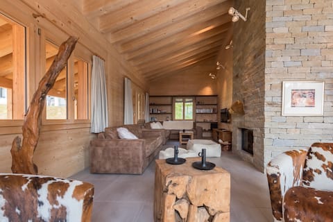 Luxury villa in the heart of Bellwald Domus Major