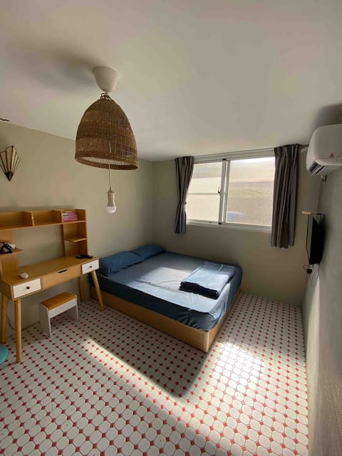Private building in front of Pingtung Station (can be rented separately for short-term rent)