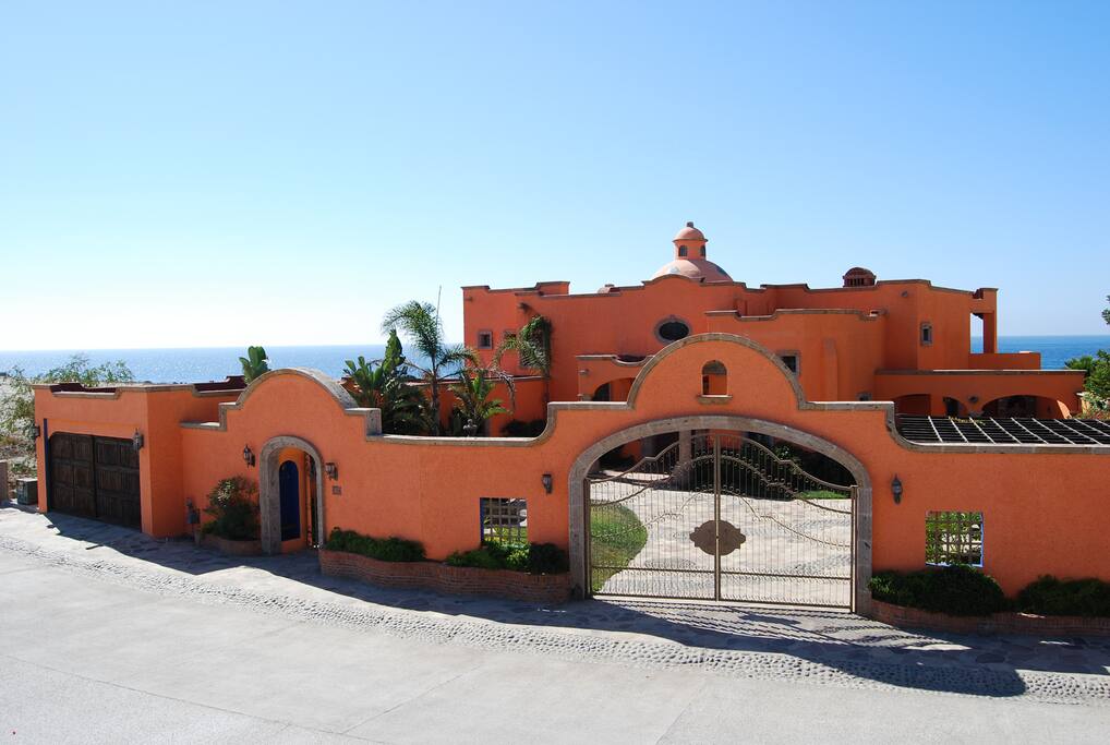 Hacienda Punta Piedra Houses for Rent in La Misión, Baja California