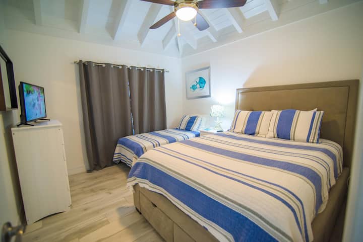 ห้องพักเตียงควีนไซส์ใหม่และเตียงเดี่ยวด้วย + สมาร์ททีวีพร้อมเน็ตฟลิกซ์