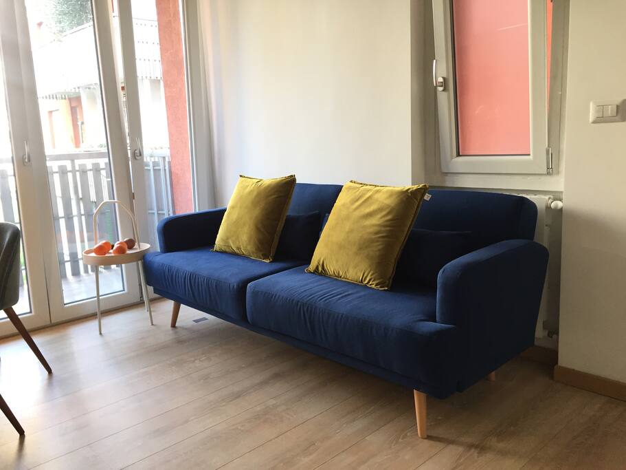sofa bed (two person)