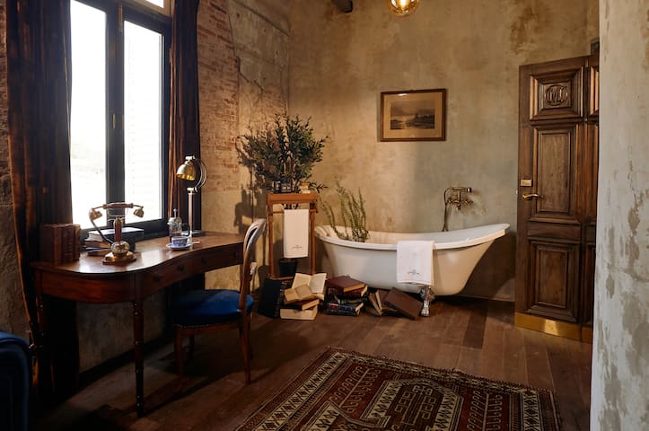 The Mustang Blu managed Airbnb listing 2