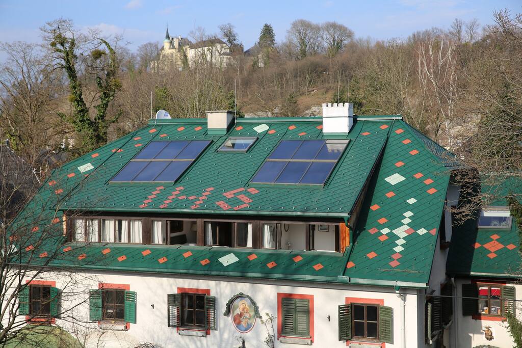 In der Nähe - Hotel Restaurant Haus Wartenberg - sehr gutes Essen, aber auch Frühstück möglich