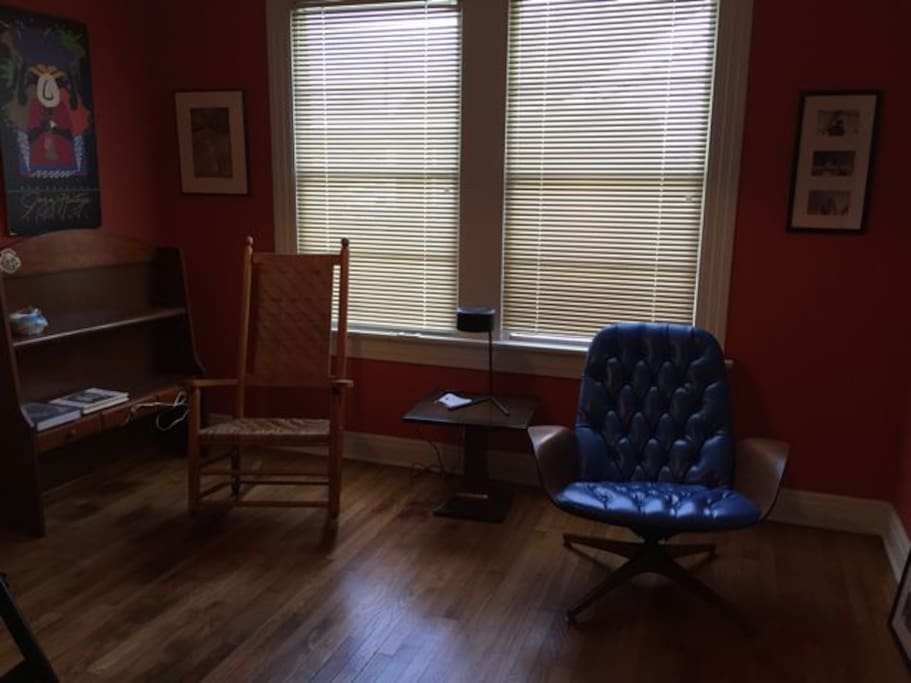 Sitting room and library