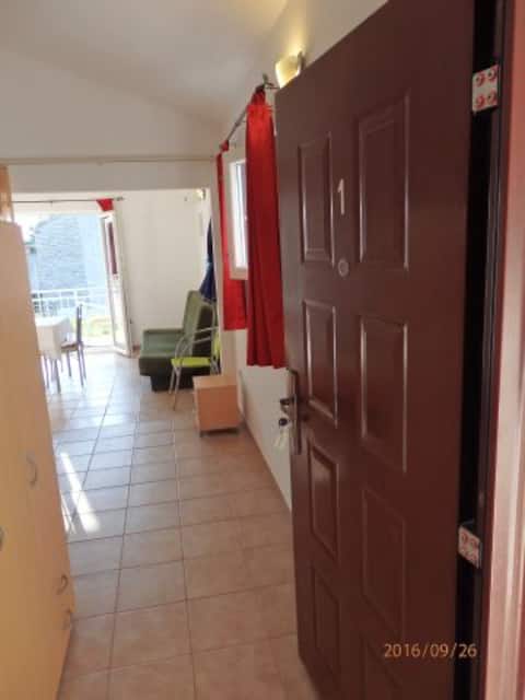 Popular Airbnb listing: Sv. Filip i Jakov Apartment Branimir Karamarko #1 in Općina Sveti Filip I Jakov