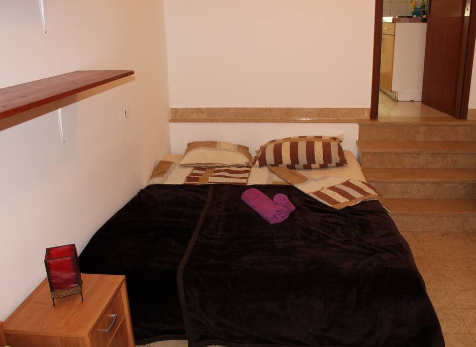 Bed 2