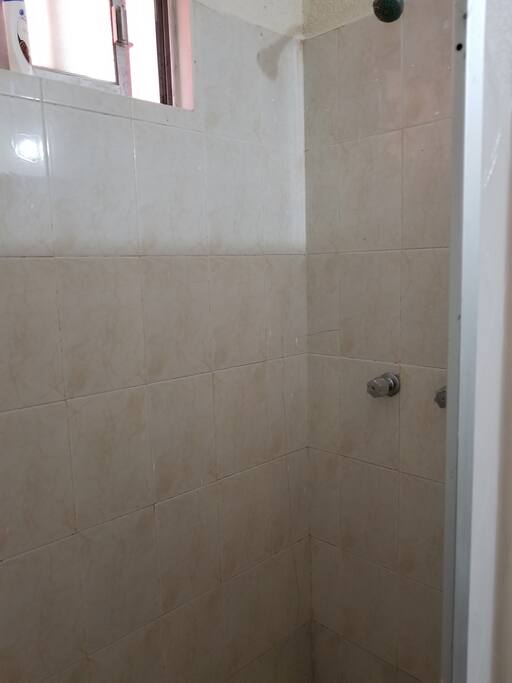 BAÑO 1