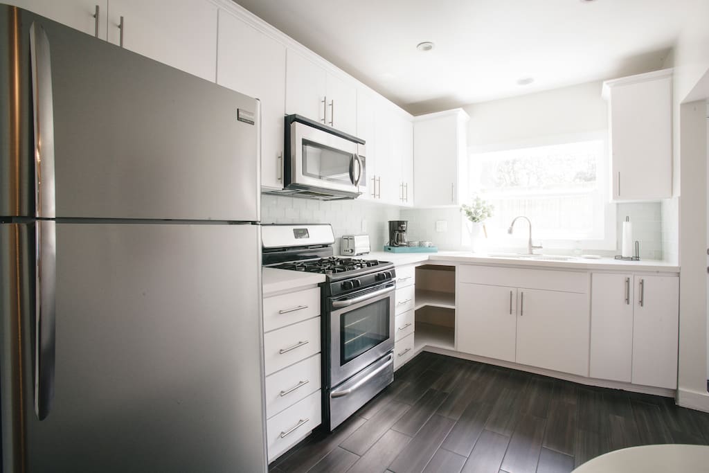 Gourmet kitchen